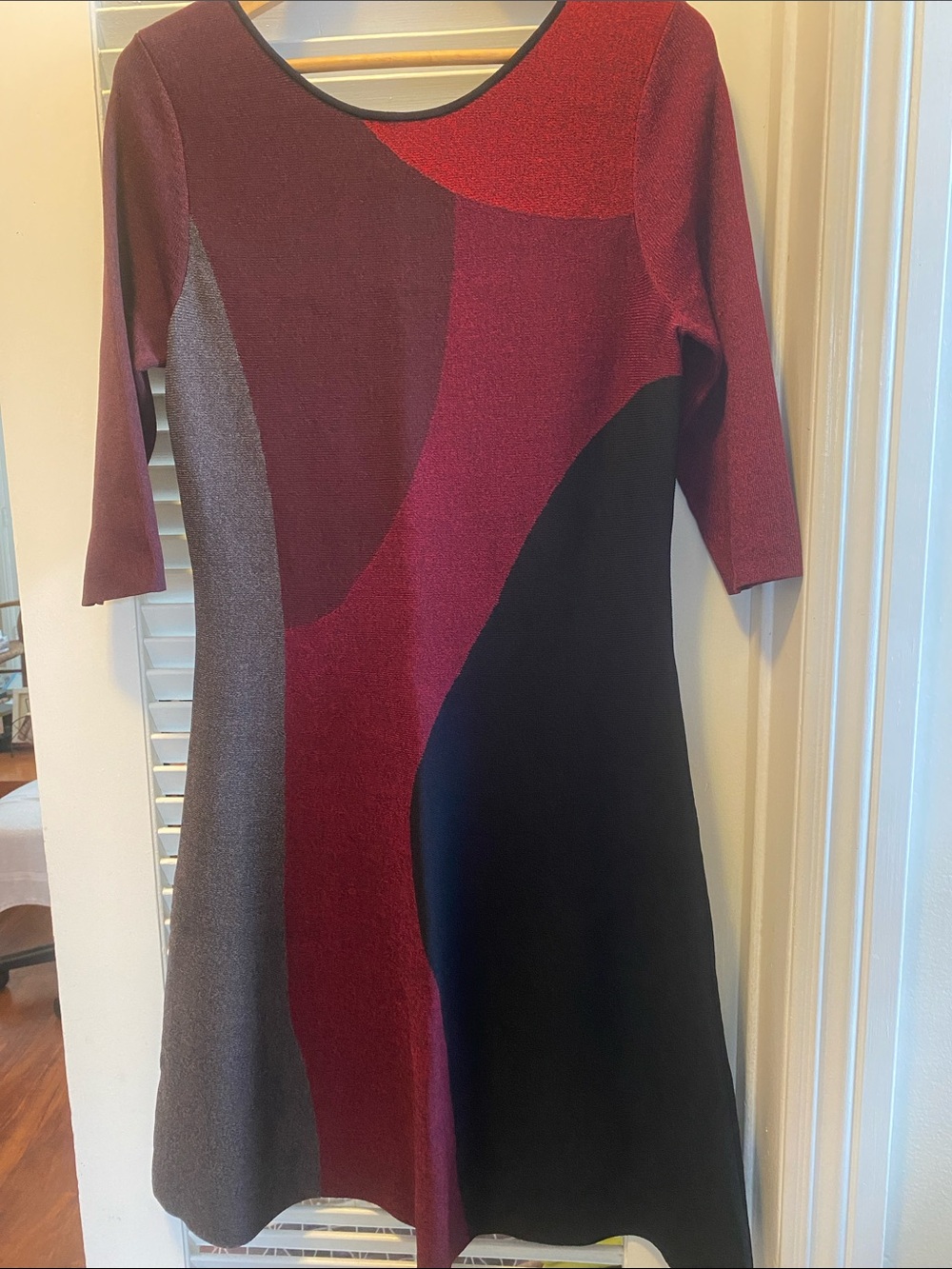 NIC+ZOE Burgundy, Black & Gray Colorblock Long-Sleeve Midi Dress